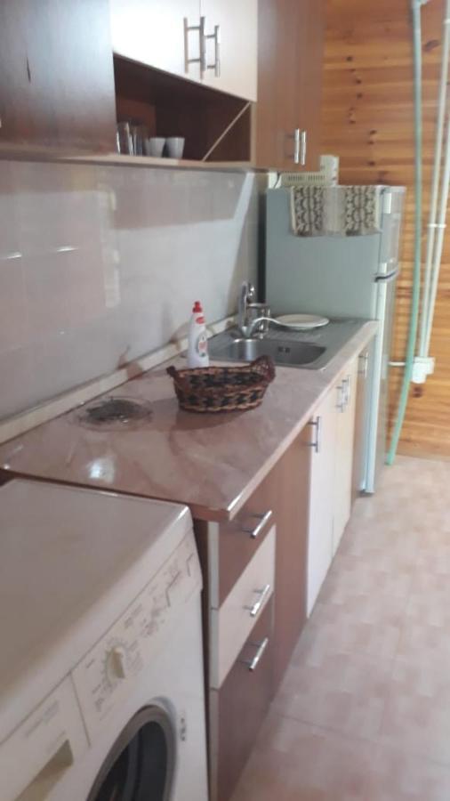 Kolonia E Artistave Apartment Velipoje Luaran gambar